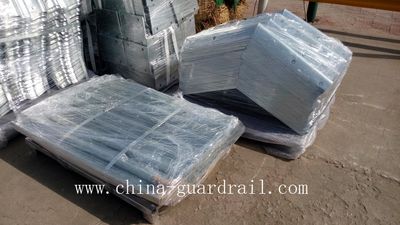 American Standard Crash Barrier Szalagkorlatok Highway Guardrail Manufacturer, Highway Guardrail, Guardrail image 6